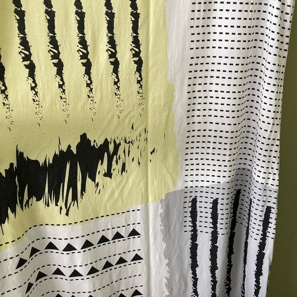 DCZ Yellow and Black Midi Dress with Sleeveless Design and Crew Neck - Picture 3 of 7